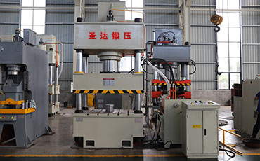 四柱液壓機(jī)價格因素有哪些？